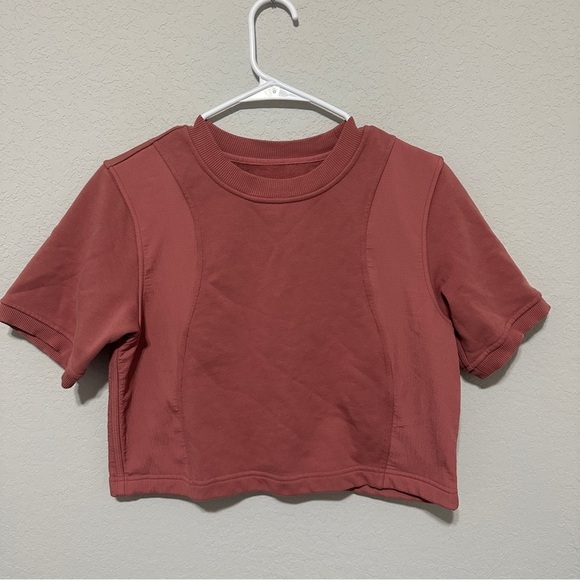 Lululemon Athletica Short Sleeve Tee in Rust Red - Picture 1 of 5